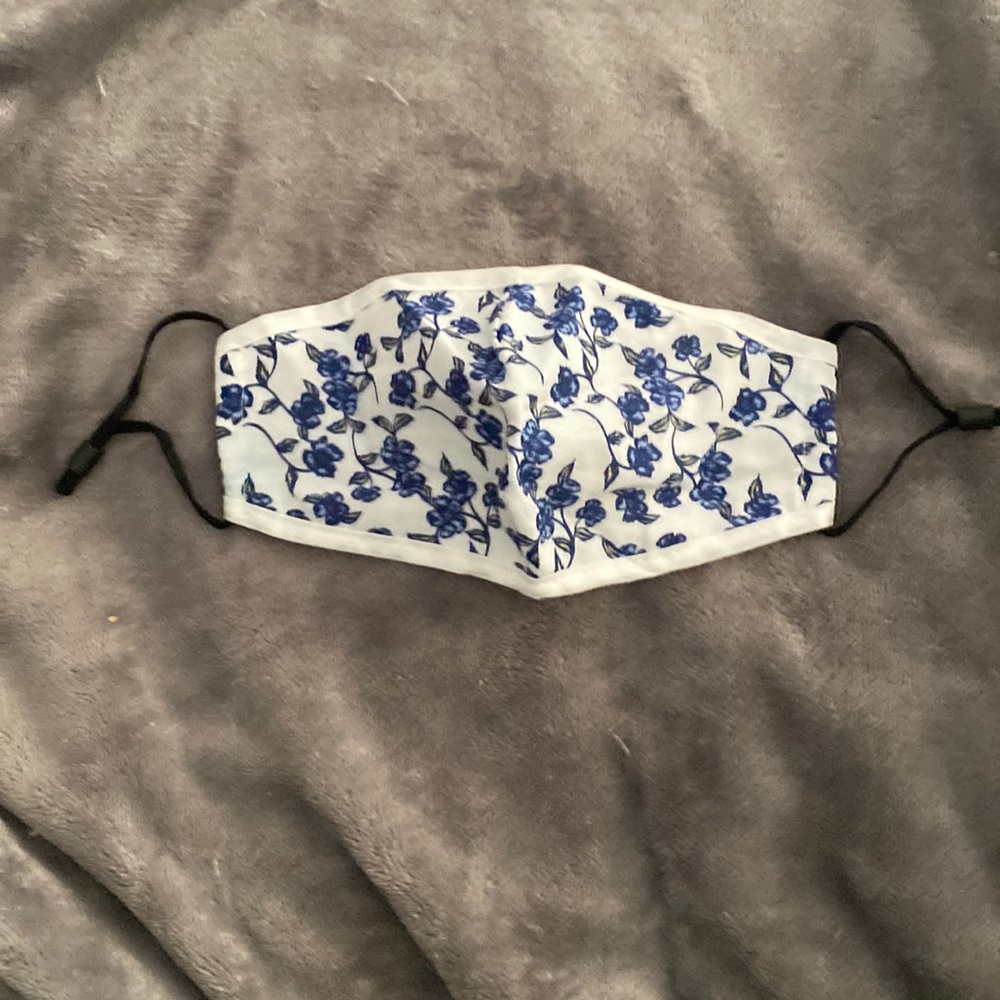 +Add to any Bundle for FREE!! Face Mask Small with adjustable ear bands